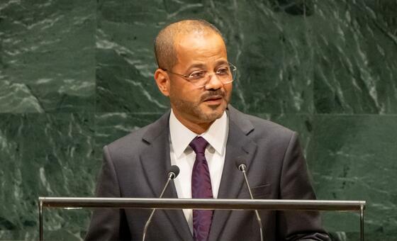 وزير خارجية سلطنة عُمان بدر بن حمد بن حمود البوسعيدي أثناء إلقاء كلمته أمام المناقشة العامة للدورة الحادية والثمانين للجمعية العامة الأمم المتحدة.